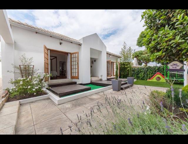 3 BEDROOM HOUSE TO LET IN PARKHURST